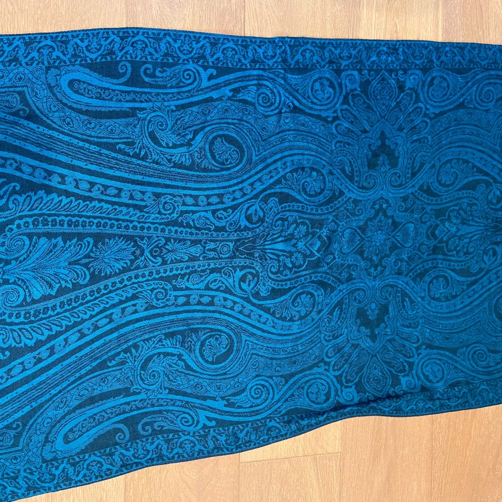Scarf. - Picture 6 of 7